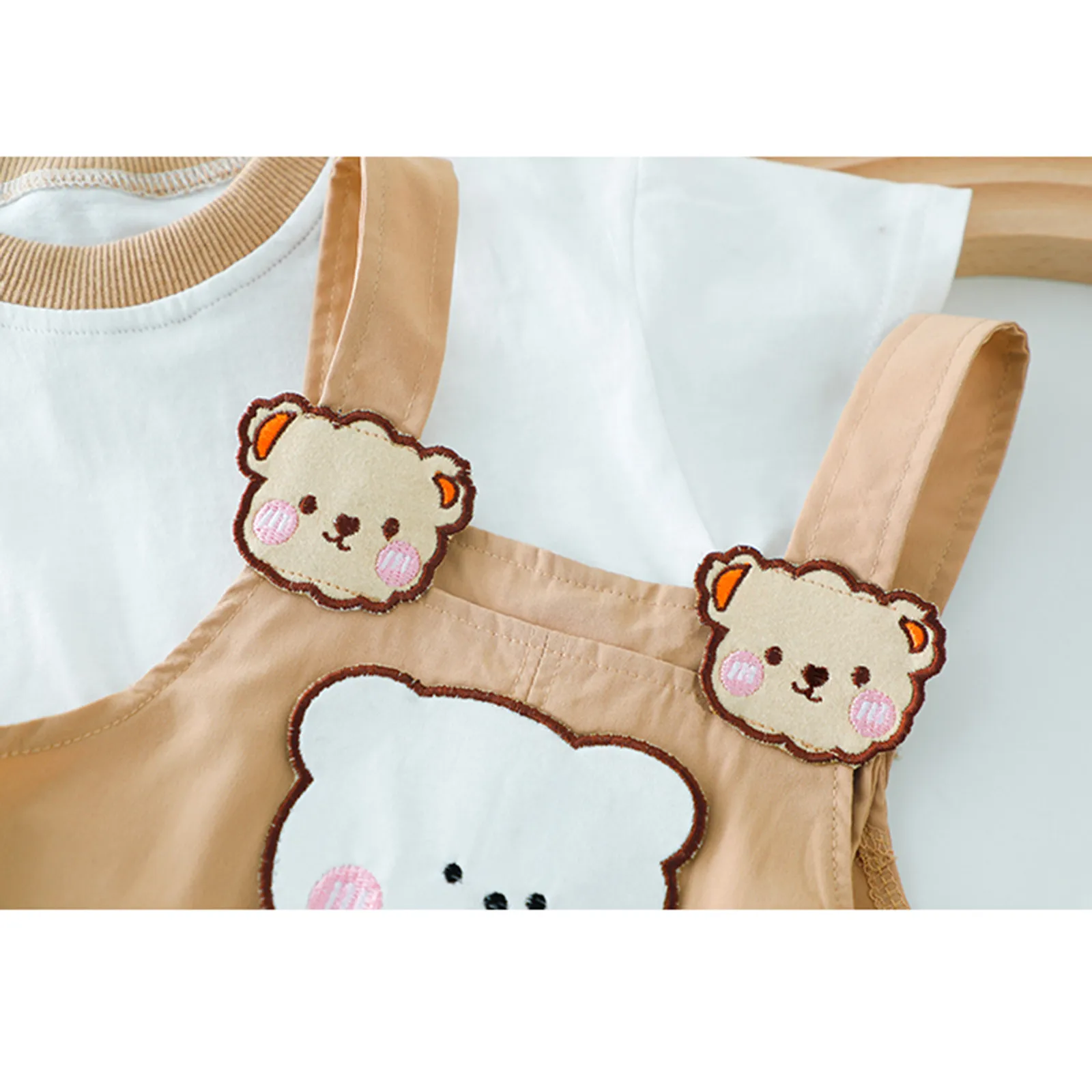 2pcs Happy Bear Baby's Sets Girl Clothes Set Boys Costume Baby Cute Cartoon Shirts Tops+overalls Pants Set Kids Clothes Baby Set 
2pcs Happy Bear Baby's Sets Girl Clothes Set Boys Costume Baby Cute Cartoon Shirts Tops+overalls Pants Set Kids Clothes Baby Set
