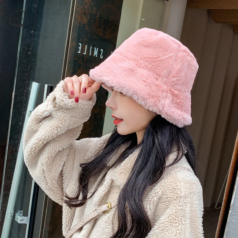 2020 New Women Autumn Winter Fashion Plush Warm Faux Rabbit Fur Bucket Hats Standard Hat Bob Female Women Fur Fisherman Cpa
2020 New Women Autumn Winter Fashion Plush Warm Faux Rabbit Fur Bucket Hats Standard Hat Bob Female Women Fur Fisherman Cpa