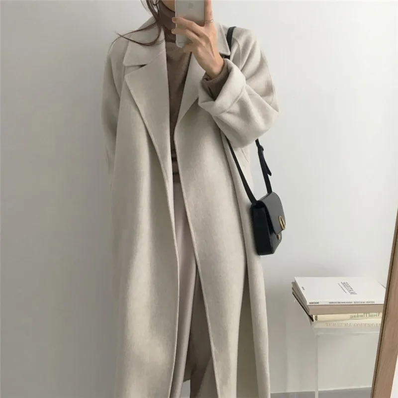 2020 Autumn Winter Women Elegant Long Wool Coat With Belt Solid Color Long Sleeve Chic Outerwear Ladies Overcoat m740
2020 Autumn Winter Women Elegant Long Wool Coat With Belt Solid Color Long Sleeve Chic Outerwear Ladies Overcoat m740