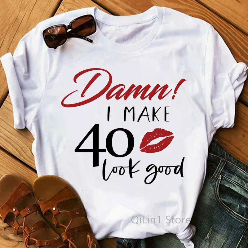 Женская футболка с принтом в виде губ белая надписью I Make 40 Look Good Lip лето|Футболки| |