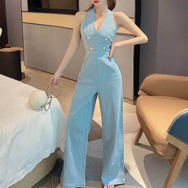 High quality Summer Women Sleeveless Denim Jumpsuit Sexy Deep V Neck Wide Leg Overall Korean Style Button Backless Long Rompers
High quality Summer Women Sleeveless Denim Jumpsuit Sexy Deep V Neck Wide Leg Overall Korean Style Button Backless Long Rompers