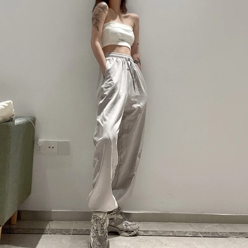 Aboutlee Street Hiphop Trousers Handsome High Waist Loose Bloomers All-Match Sports Casual Pants Women
Aboutlee Street Hiphop Trousers Handsome High Waist Loose Bloomers All-Match Sports Casual Pants Women
