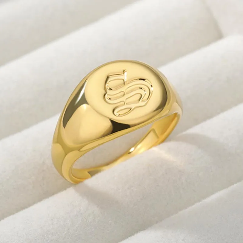 Men's Wide Face Ring Fashion Ancient English Letter Ring Trend Carving A-Z Initials Men And Women Jewelry Party Wedding Hot Gift
Men's Wide Face Ring Fashion Ancient English Letter Ring Trend Carving A-Z Initials Men And Women Jewelry Party Wedding Hot Gift