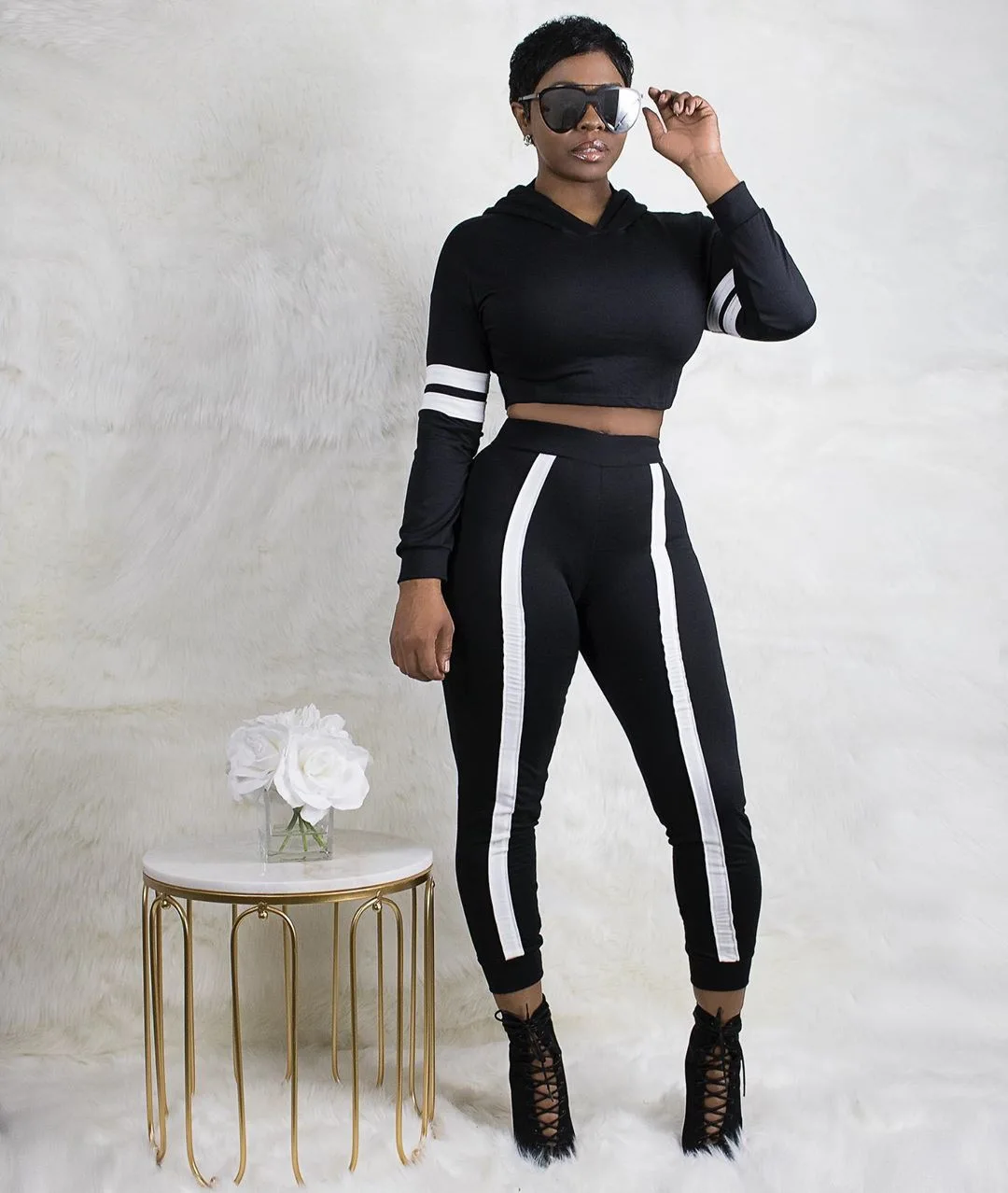 40MN1069 Autumn Winter Women Casual Fashion Solid Print Navel with Hood Sports Two Piece Set Tracksuit Sweatsuit Outfits Hot
40MN1069 Autumn Winter Women Casual Fashion Solid Print Navel with Hood Sports Two Piece Set Tracksuit Sweatsuit Outfits Hot