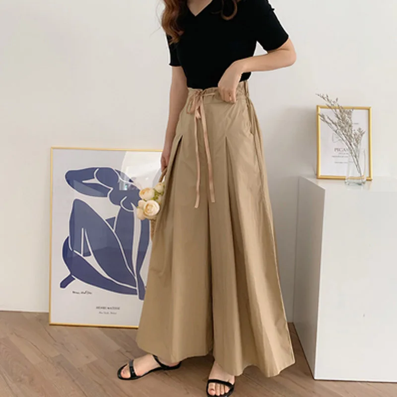 Woman Culottes Drawstring Elastic Waist Loose Korean Pleated Hakama Women Trousers 2020 Summer Wide Leg Pants
Woman Culottes Drawstring Elastic Waist Loose Korean Pleated Hakama Women Trousers 2020 Summer Wide Leg Pants