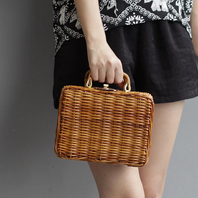 Vintage Rattan Women Bamboo Bags Bohemian Summer Beach Handbag Natural Knitted Female Bag Handmade Weave Lady Tote SS3658
Vintage Rattan Women Bamboo Bags Bohemian Summer Beach Handbag Natural Knitted Female Bag Handmade Weave Lady Tote SS3658