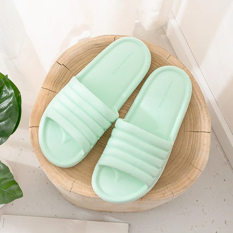 2021 New Classic Female Bathroom Slippers Thick-sole Home Sandals Breathable Couple Men Non-slip Household Slipper Women Casual
2021 New Classic Female Bathroom Slippers Thick-sole Home Sandals Breathable Couple Men Non-slip Household Slipper Women Casual