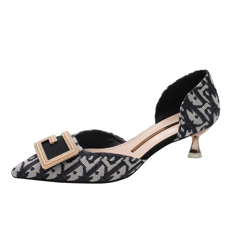 2021 Autumn and Summer New Stiletto Heel High Heels Women's Sandals Business Wear Fashionable All-Match Hollow High Heels
2021 Autumn and Summer New Stiletto Heel High Heels Women's Sandals Business Wear Fashionable All-Match Hollow High Heels