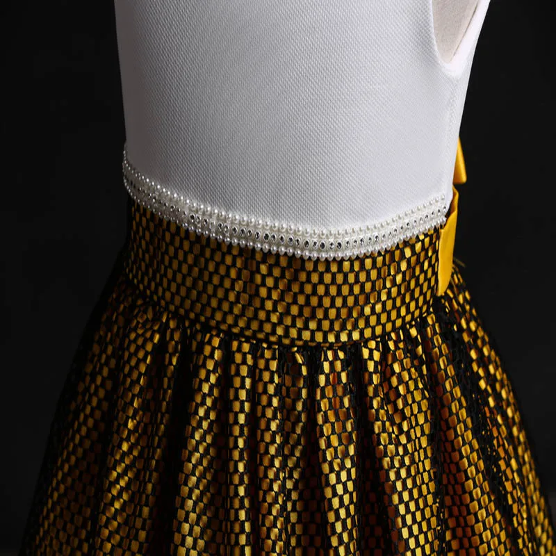 Flower Girls Dress Illusion Crystal Tulle Lace Sleeveless Pearls Luxury Yellow O-Neck Knee-Length Kids Party Princess Gown F256
Flower Girls Dress Illusion Crystal Tulle Lace Sleeveless Pearls Luxury Yellow O-Neck Knee-Length Kids Party Princess Gown F256