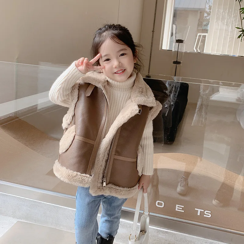 Kids Vest Autumn Winter Thick Warm Turn Down Collar Leather Waistcoat Casual Loose Zipper Sleeveless Children Outwear Coat
Kids Vest Autumn Winter Thick Warm Turn Down Collar Leather Waistcoat Casual Loose Zipper Sleeveless Children Outwear Coat