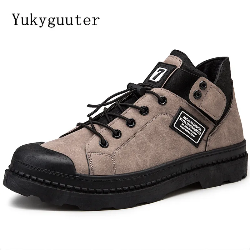 Men Martin Boots Ankle Skateboarding Shoes Sport Cool Light Weight Sneakers Outdoor Athletic Shoes Man Breathable Lace Up
Men Martin Boots Ankle Skateboarding Shoes Sport Cool Light Weight Sneakers Outdoor Athletic Shoes Man Breathable Lace Up