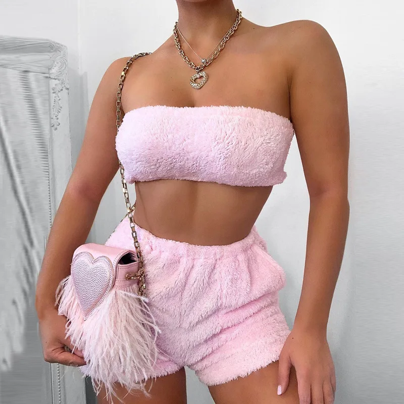 2020 Sleeveless Strapless Fur Crop Top and Shorts Two Piece Set Fashion Outfits Matching Sets Women Autumn Sets Tube Top Solid
2020 Sleeveless Strapless Fur Crop Top and Shorts Two Piece Set Fashion Outfits Matching Sets Women Autumn Sets Tube Top Solid