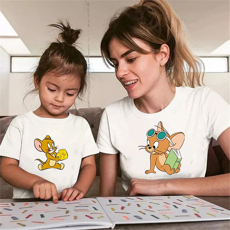 Women T-shirt Cat Mouse Loose Female Short Sleeve Cute Harajuku Tops Family Matching Outfits Tee INS Vintage New T Shirt Clothes
Women T-shirt Cat Mouse Loose Female Short Sleeve Cute Harajuku Tops Family Matching Outfits Tee INS Vintage New T Shirt Clothes