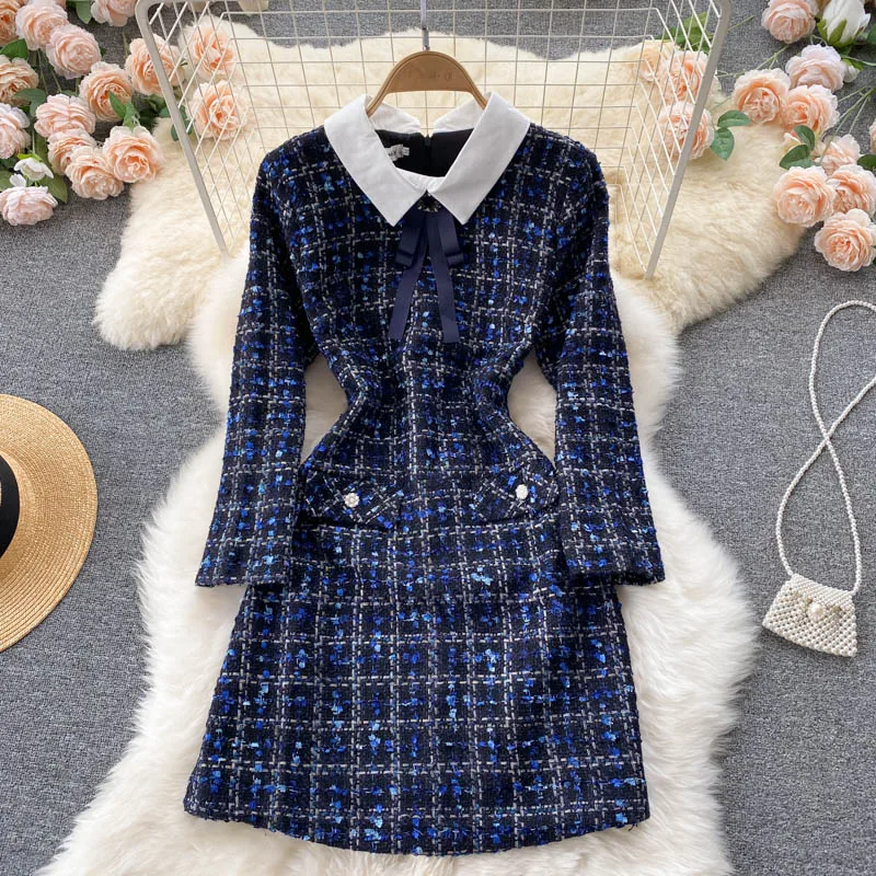 New Autumn Winter Fashion Polo Collar Tweed Dress Women Plaid Mini Blue Diamond Bow Hepburn Elegant Vintage Patchwork Dress 2021
New Autumn Winter Fashion Polo Collar Tweed Dress Women Plaid Mini Blue Diamond Bow Hepburn Elegant Vintage Patchwork Dress 2021