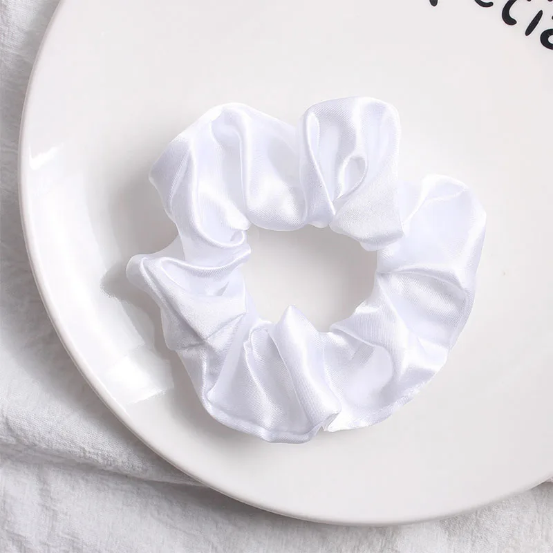Pure Color Satin Hair Rope Female European And American Fashion Hair Tie Girls Headdress Super Wild Donut Temperament Head Rope
Pure Color Satin Hair Rope Female European And American Fashion Hair Tie Girls Headdress Super Wild Donut Temperament Head Rope