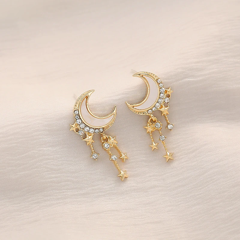 Star Moon Shell Dangle Stud Earrings Sweet Tassel Mosquito Coil Ear Clip No Pierced Ears Female Light Luxury Wedding Jewelry
Star Moon Shell Dangle Stud Earrings Sweet Tassel Mosquito Coil Ear Clip No Pierced Ears Female Light Luxury Wedding Jewelry