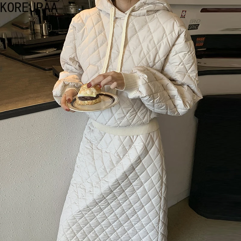 Костюм женский из пуловера с капюшоном и длинными рукавами и юбки с высокой талией, Осень-зима
Костюм женский из пуловера с капюшоном и длинными рукавами и юбки с высокой талией, Осень-зима