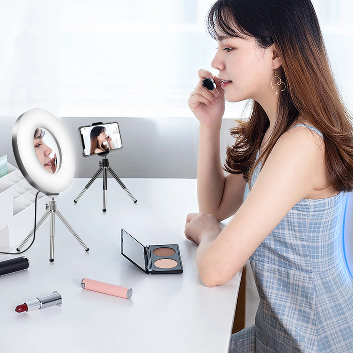 4-in-1 Table Top Dimmable USB LED Ring Light with Mirror Tripod Stand Cell Phone Holder For Live Studio Makeup
4-in-1 Table Top Dimmable USB LED Ring Light with Mirror Tripod Stand Cell Phone Holder For Live Studio Makeup