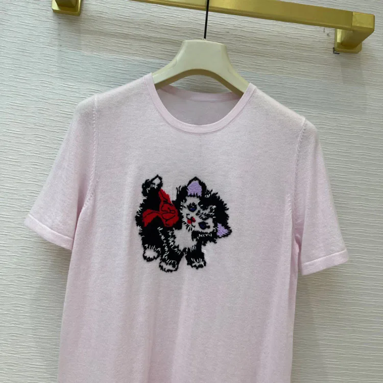Fashion Sweet Pink Tops for Women Summer 2020 Holiady Style O-neck Short Sleeve Tops High Quality Embroidery Cat White Tops Lady
Fashion Sweet Pink Tops for Women Summer 2020 Holiady Style O-neck Short Sleeve Tops High Quality Embroidery Cat White Tops Lady