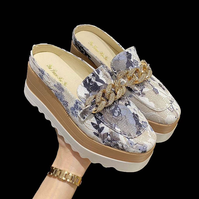 Spring and Autumn New Women's Sandals Solid Color Round Toe Flat Shoes Outdoor Non-slip Comfortable Lightweight Casual Sandals
Spring and Autumn New Women's Sandals Solid Color Round Toe Flat Shoes Outdoor Non-slip Comfortable Lightweight Casual Sandals
