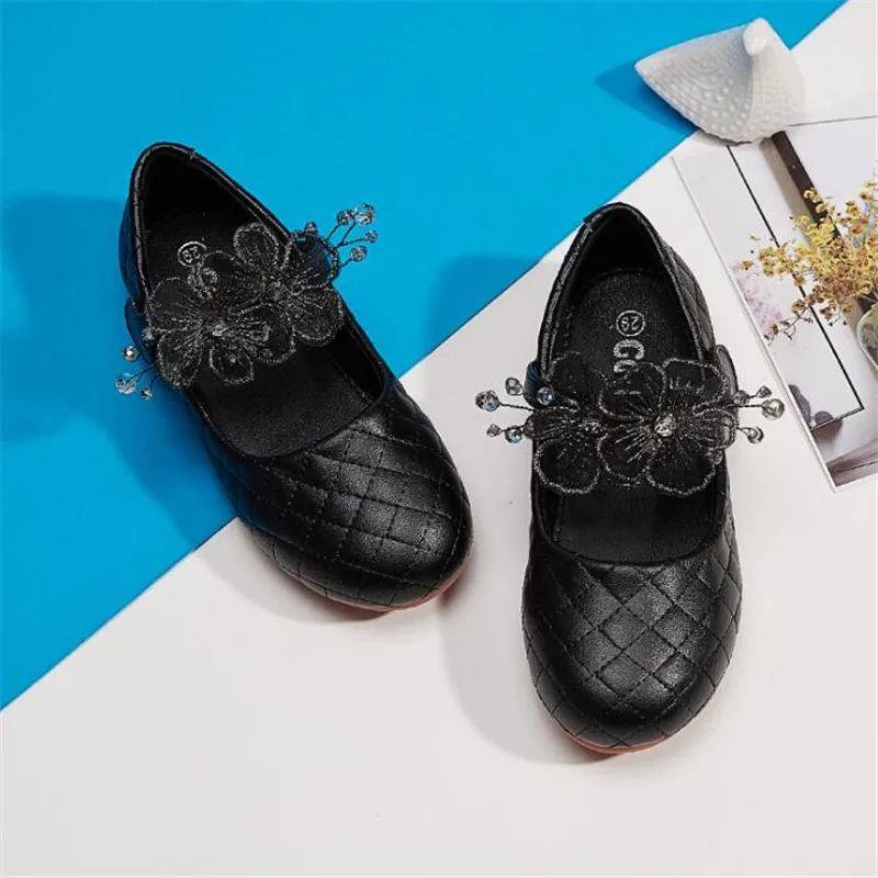 Children's shoes girls leather shoes princess flats new fashion girls sandals soft bottom students children dance shoes
Children's shoes girls leather shoes princess flats new fashion girls sandals soft bottom students children dance shoes