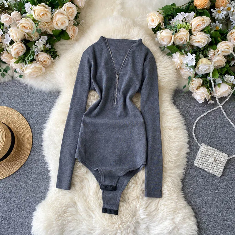 cotton long sleeve women sexy bodysuit 2021 autumn winter female V Neck skinny clothes slim fit fashion solid body suit
cotton long sleeve women sexy bodysuit 2021 autumn winter female V Neck skinny clothes slim fit fashion solid body suit