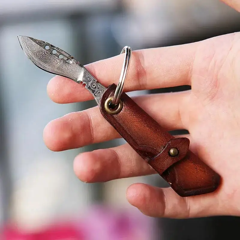 

Маленькая бритва VG10 из дамасской стали с кожаной ручкой складной встроенный брелок нож для бритья креативный инструмент для повседневного ...