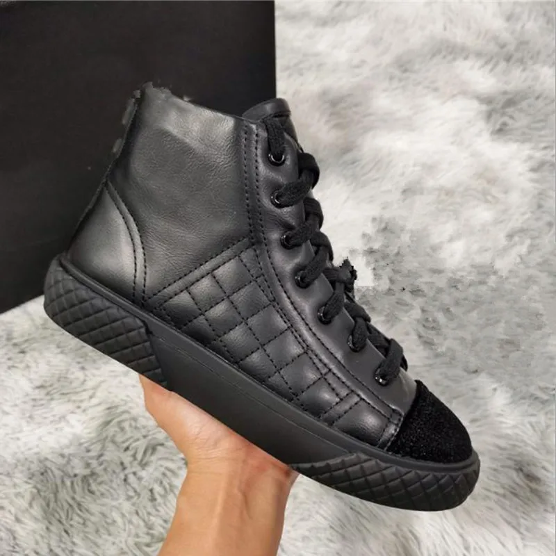 Autumn And Winter New Round Toe Flat Women's Boots Fashion Platform High Top Shoes Ladies Color Block Casual Short Boots Botas
Autumn And Winter New Round Toe Flat Women's Boots Fashion Platform High Top Shoes Ladies Color Block Casual Short Boots Botas