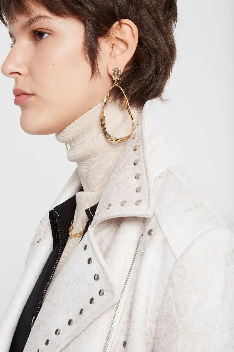 2020 European and American style rivet tassel motorcycle square collar ladies jacket short coat
2020 European and American style rivet tassel motorcycle square collar ladies jacket short coat