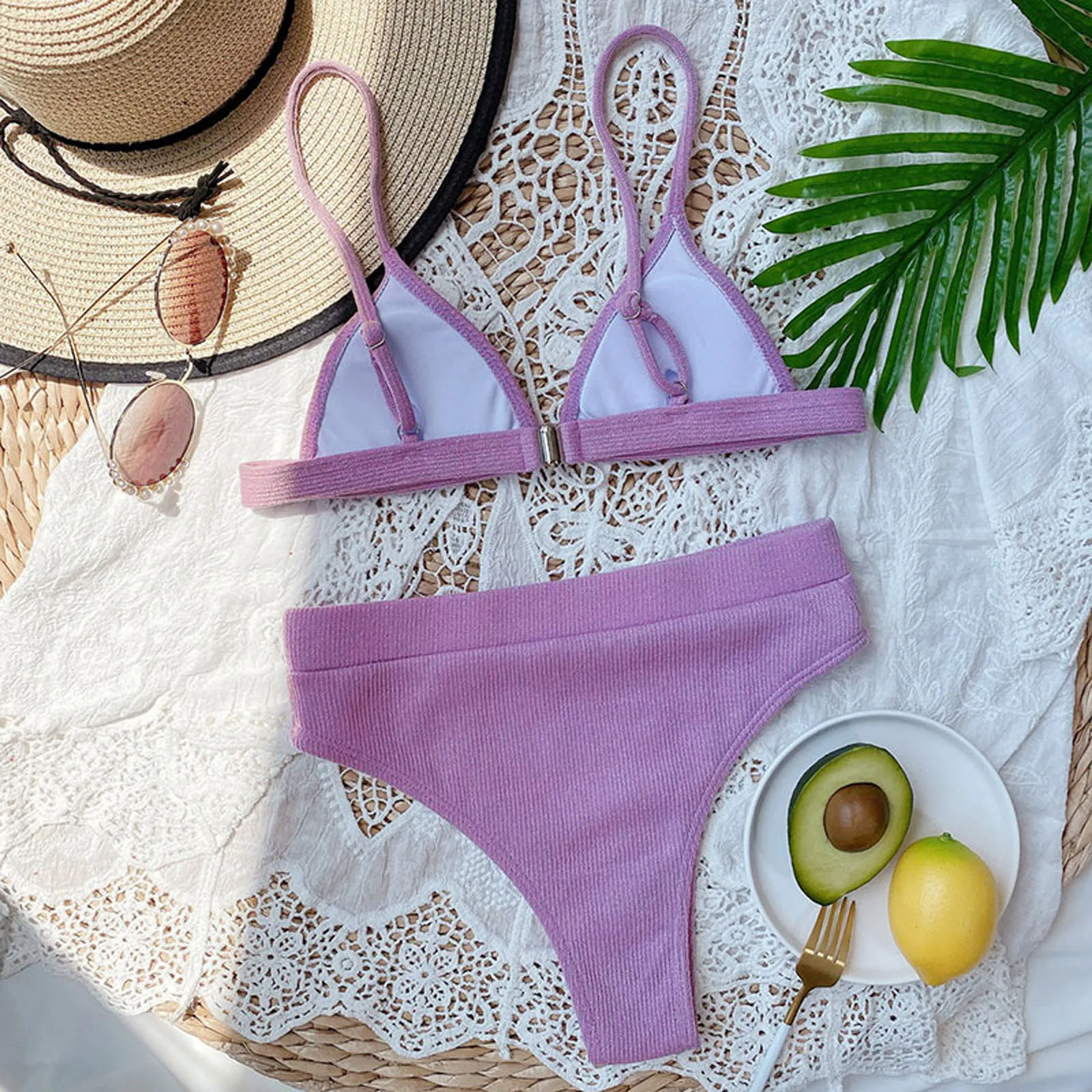 Summer New Bikini Set Bathing Suit Women Sexy Beach Swimsuit Fashion Patchwork Printed Swimming Suit for Women High Waist
Summer New Bikini Set Bathing Suit Women Sexy Beach Swimsuit Fashion Patchwork Printed Swimming Suit for Women High Waist