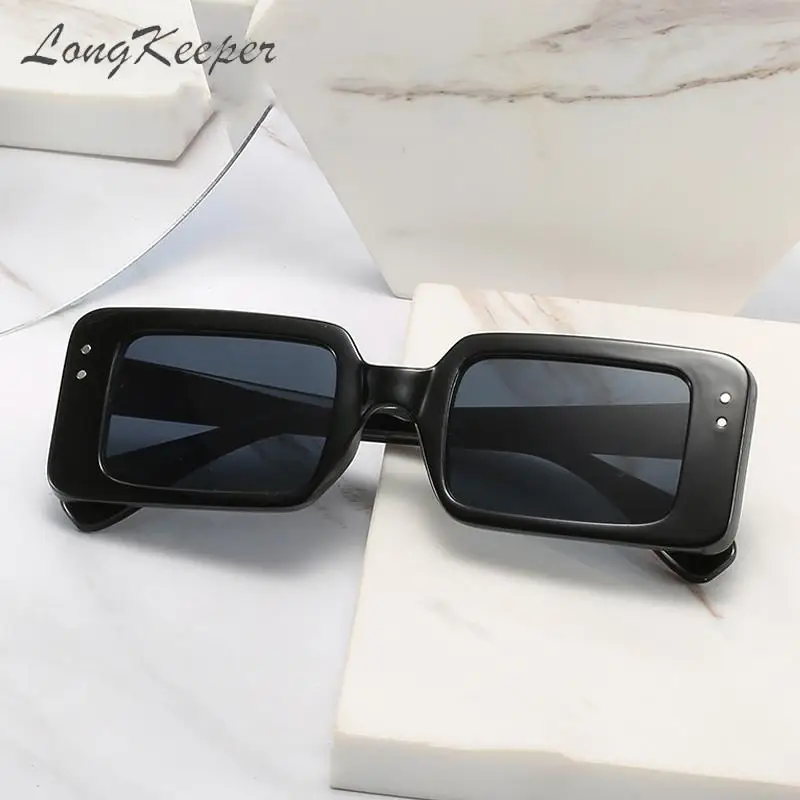 Women Design Glasses 2022 Luxury Brand Travel Small Rectangle Sunglasses Men Vintage Black Orange Cat Eye Decoration Sun Glasses
Women Design Glasses 2022 Luxury Brand Travel Small Rectangle Sunglasses Men Vintage Black Orange Cat Eye Decoration Sun Glasses