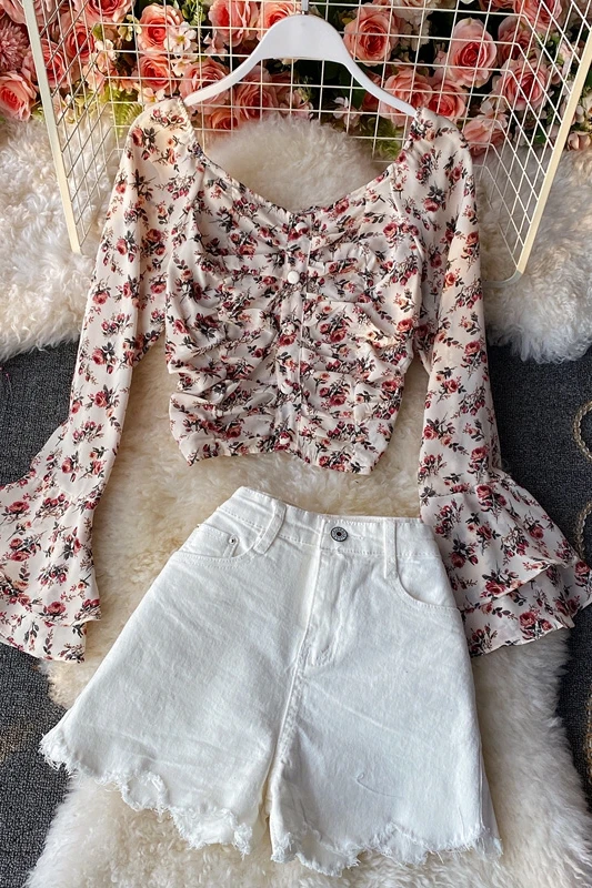 France Short Chiffon Shirt Top White Flared Sleeve + Mini Distressed White Denim Shorts Pants Casual Two Piece Set 2021 Women
France Short Chiffon Shirt Top White Flared Sleeve + Mini Distressed White Denim Shorts Pants Casual Two Piece Set 2021 Women