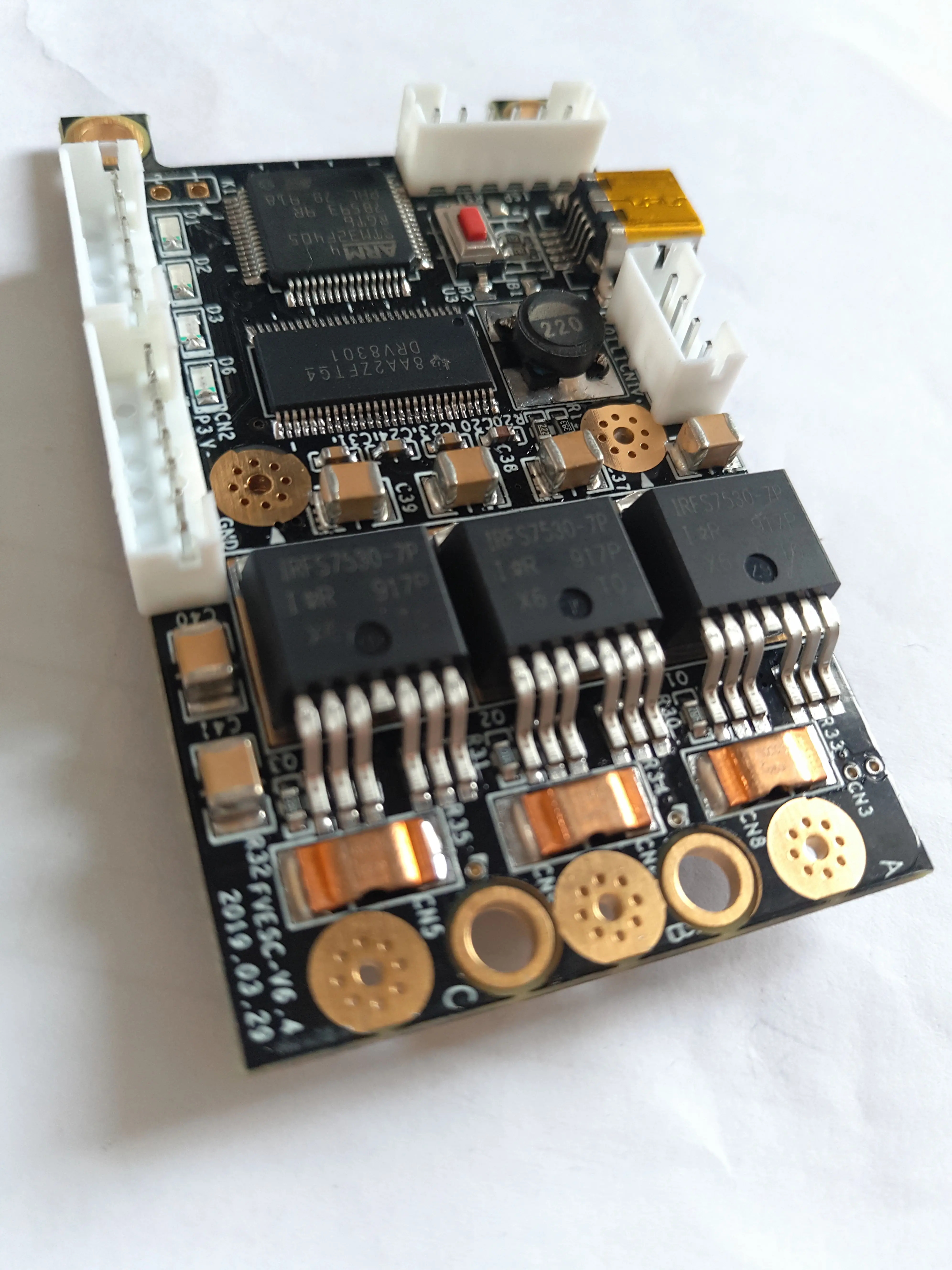 Benjamin ESC VESC6 Upgrade 8301 3 Sampling Resistor Size and Interface Are the Same as V4 FOC
Benjamin ESC VESC6 Upgrade 8301 3 Sampling Resistor Size and Interface Are the Same as V4 FOC