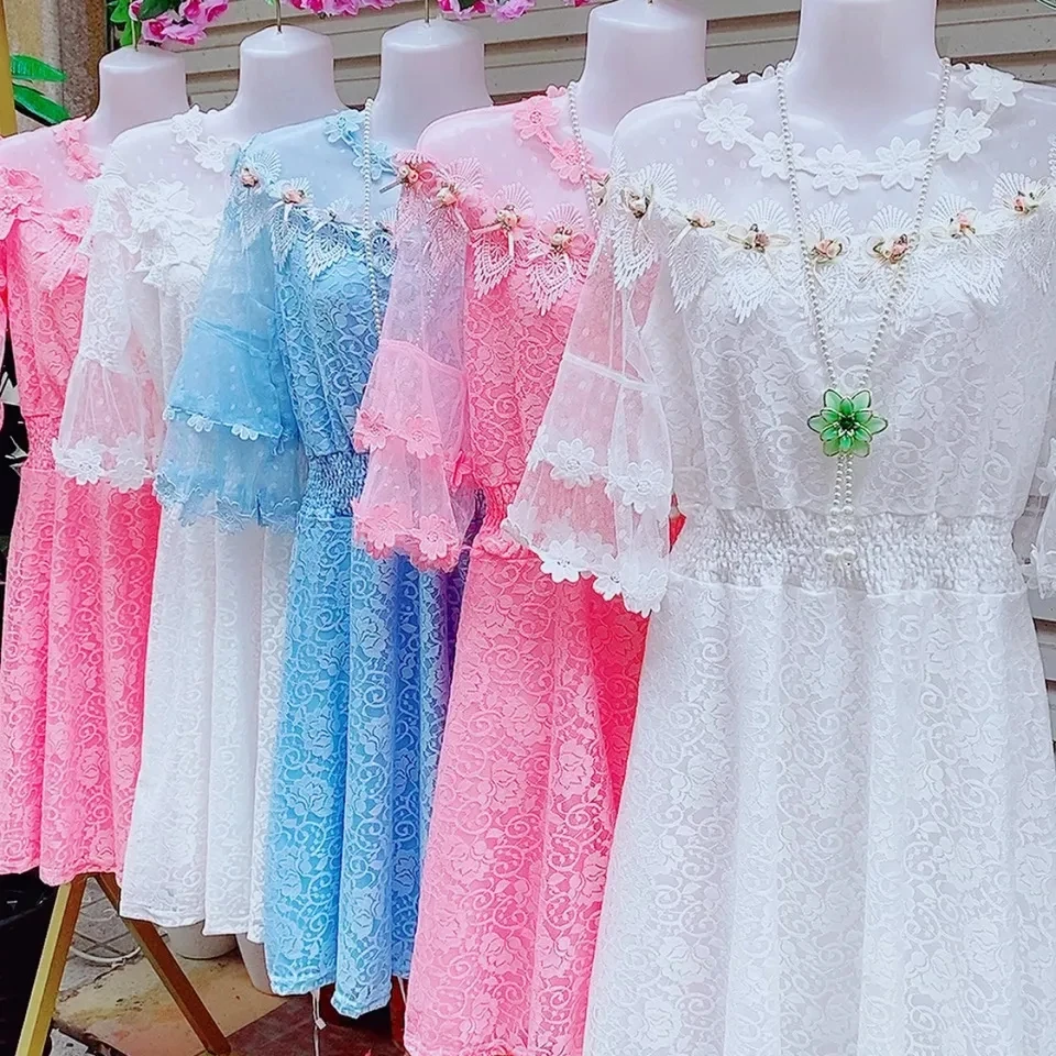 Summer new sweet lace hook flower hollow round neck double-layer trumpet sleeve dress three-dimensional flower long dress
Summer new sweet lace hook flower hollow round neck double-layer trumpet sleeve dress three-dimensional flower long dress