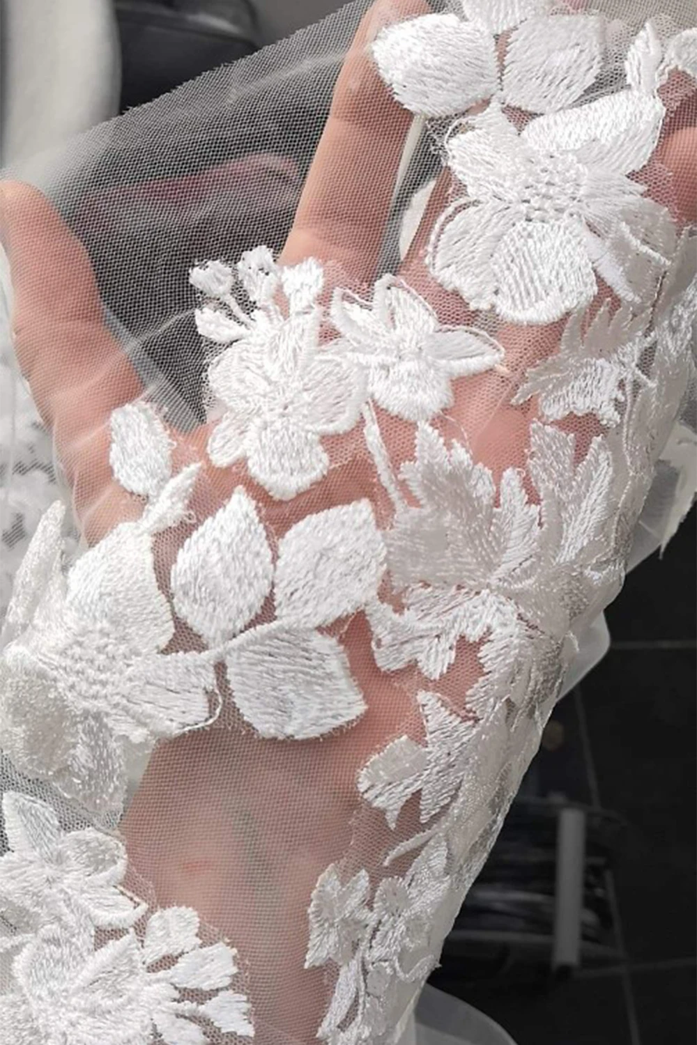 In Stock ! Velos De Novia 3M Cathedral Wedding Veil With Comb White Lace Border Soft Tulle Wedding Accessories Bridal Veil
In Stock ! Velos De Novia 3M Cathedral Wedding Veil With Comb White Lace Border Soft Tulle Wedding Accessories Bridal Veil