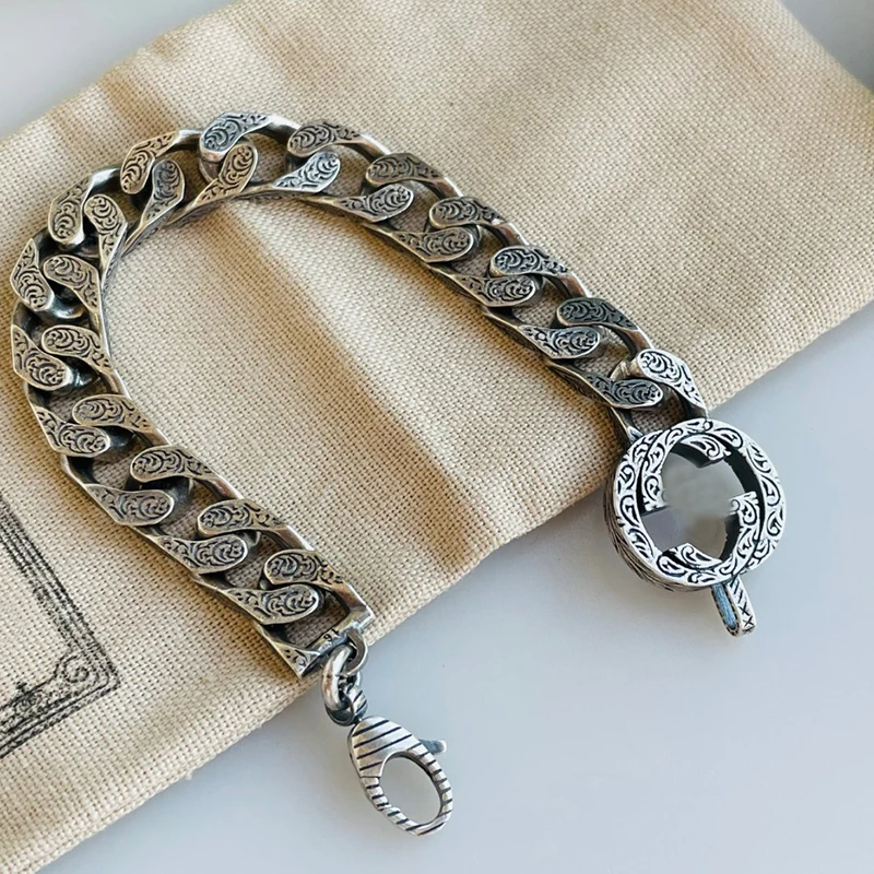 925 Sterling Silver Carved G Bracelet Couple Men And Women Retro Fashion High Quality Exquisite Luxury Brand Gifts
925 Sterling Silver Carved G Bracelet Couple Men And Women Retro Fashion High Quality Exquisite Luxury Brand Gifts
