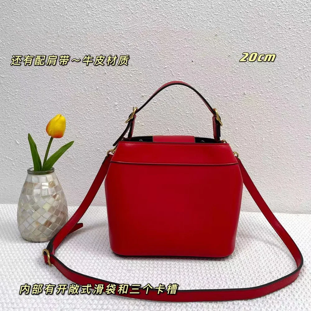 The New 2021 Women Of High Quality Leather Handbag Messenger Bag Handbag Shoulder Bag Inclined Shoulder Bag Luxury Brand Design
The New 2021 Women Of High Quality Leather Handbag Messenger Bag Handbag Shoulder Bag Inclined Shoulder Bag Luxury Brand Design