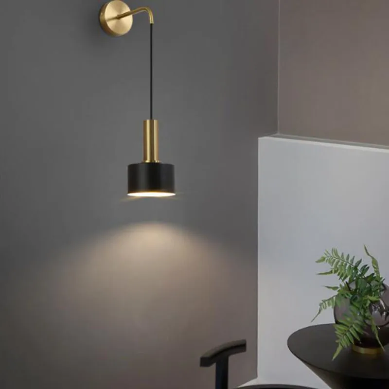 American Style Iron Wall lamp 360 degree Rotate Bedroom Bedside Wall light Creative livingroom Stair Wall lighting Mirror Light
American Style Iron Wall lamp 360 degree Rotate Bedroom Bedside Wall light Creative livingroom Stair Wall lighting Mirror Light