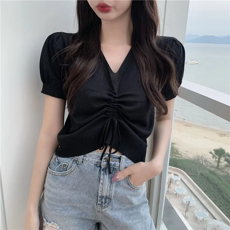 Ice silk short-sleeved 2021 Japan and South Korea summer new slim women's commuter fashion casual T-shirt V-neck women's top
Ice silk short-sleeved 2021 Japan and South Korea summer new slim women's commuter fashion casual T-shirt V-neck women's top
