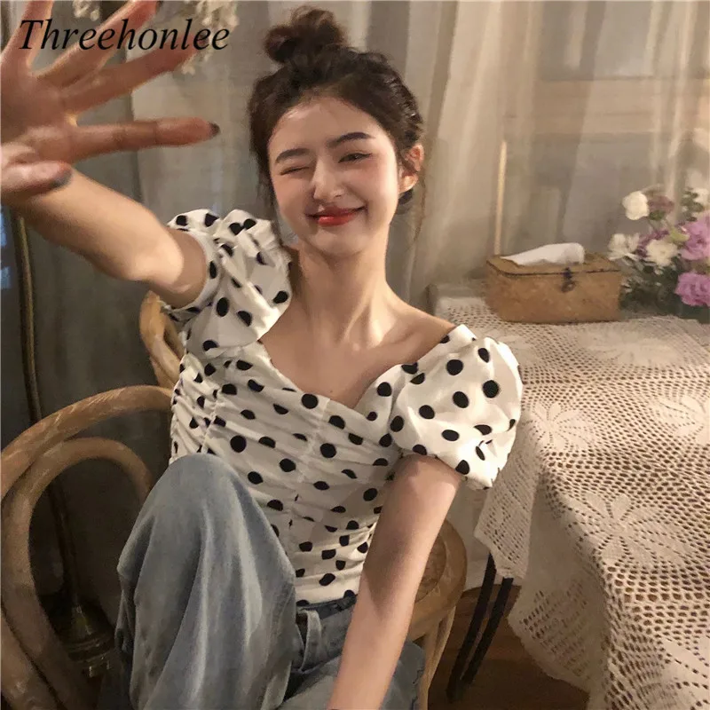 Korean Preppy Style Women Blouse Shirt Summer Vintage Square Collar Sweet Puff Sleeve Polka Dot Design Slim Female Short Shirt
Korean Preppy Style Women Blouse Shirt Summer Vintage Square Collar Sweet Puff Sleeve Polka Dot Design Slim Female Short Shirt