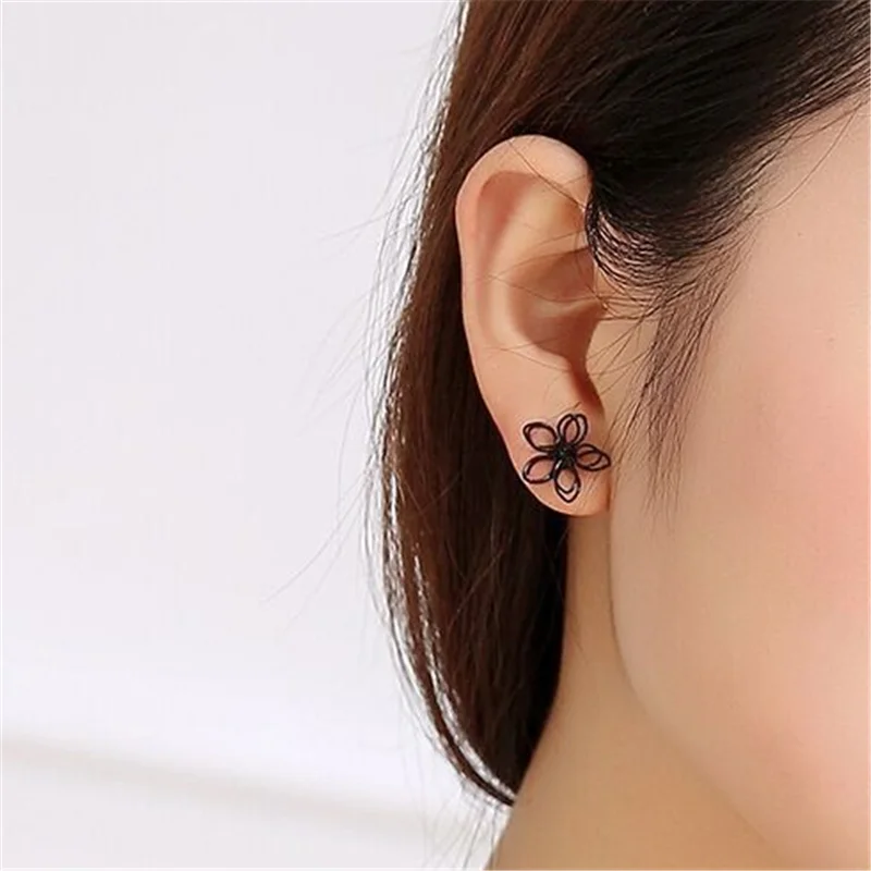 1Pair Elegant Charming Small Gold Ball Black Plum Flower Double Sides Stud Earring Prom Wedding Pressent
1Pair Elegant Charming Small Gold Ball Black Plum Flower Double Sides Stud Earring Prom Wedding Pressent