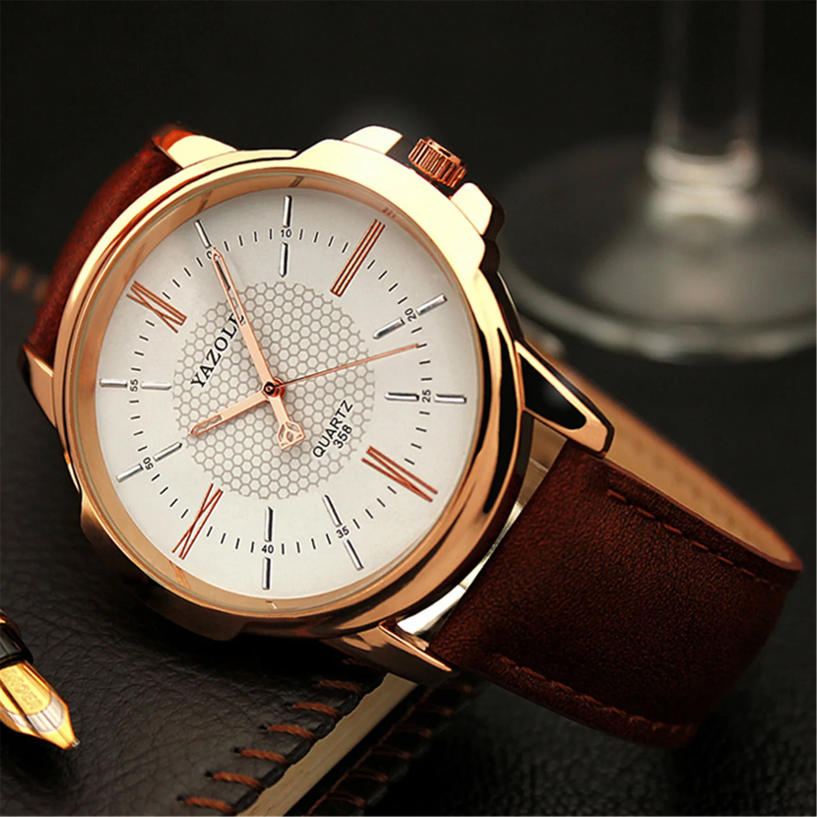 Mens Watches Luxury Top Brand Luxurious Military Clock Hours Ultra Thin Simple Outdoor Erkek Kol Saati 2021 New Quartz Watch
Mens Watches Luxury Top Brand Luxurious Military Clock Hours Ultra Thin Simple Outdoor Erkek Kol Saati 2021 New Quartz Watch