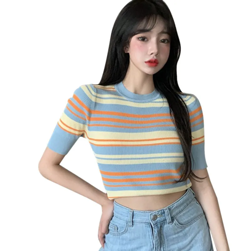 Полосатый вязаный Топ, летний женский короткий рукав, тонкий сексуальный топ с круглым вырезом, уличный модный базовый Повседневный укороч...
Полосатый вязаный Топ, летний женский короткий рукав, тонкий сексуальный топ с круглым вырезом, уличный модный базовый Повседневный укороч...