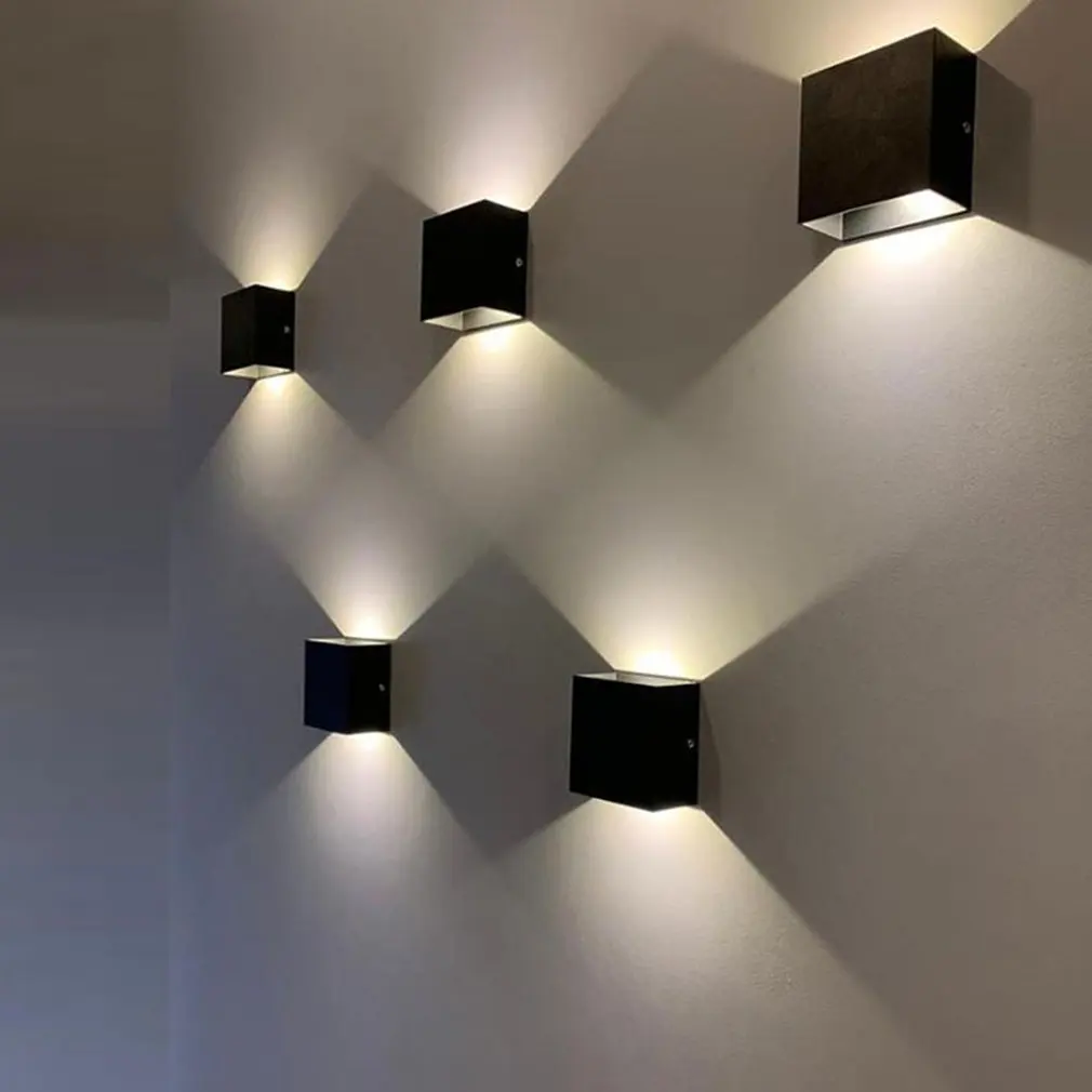 Indoor Wall Hanging Creative Bedside Decorative Lamp LED Aluminum Wall Lamp Suitable For Living Room Bedroom Corridor
Indoor Wall Hanging Creative Bedside Decorative Lamp LED Aluminum Wall Lamp Suitable For Living Room Bedroom Corridor