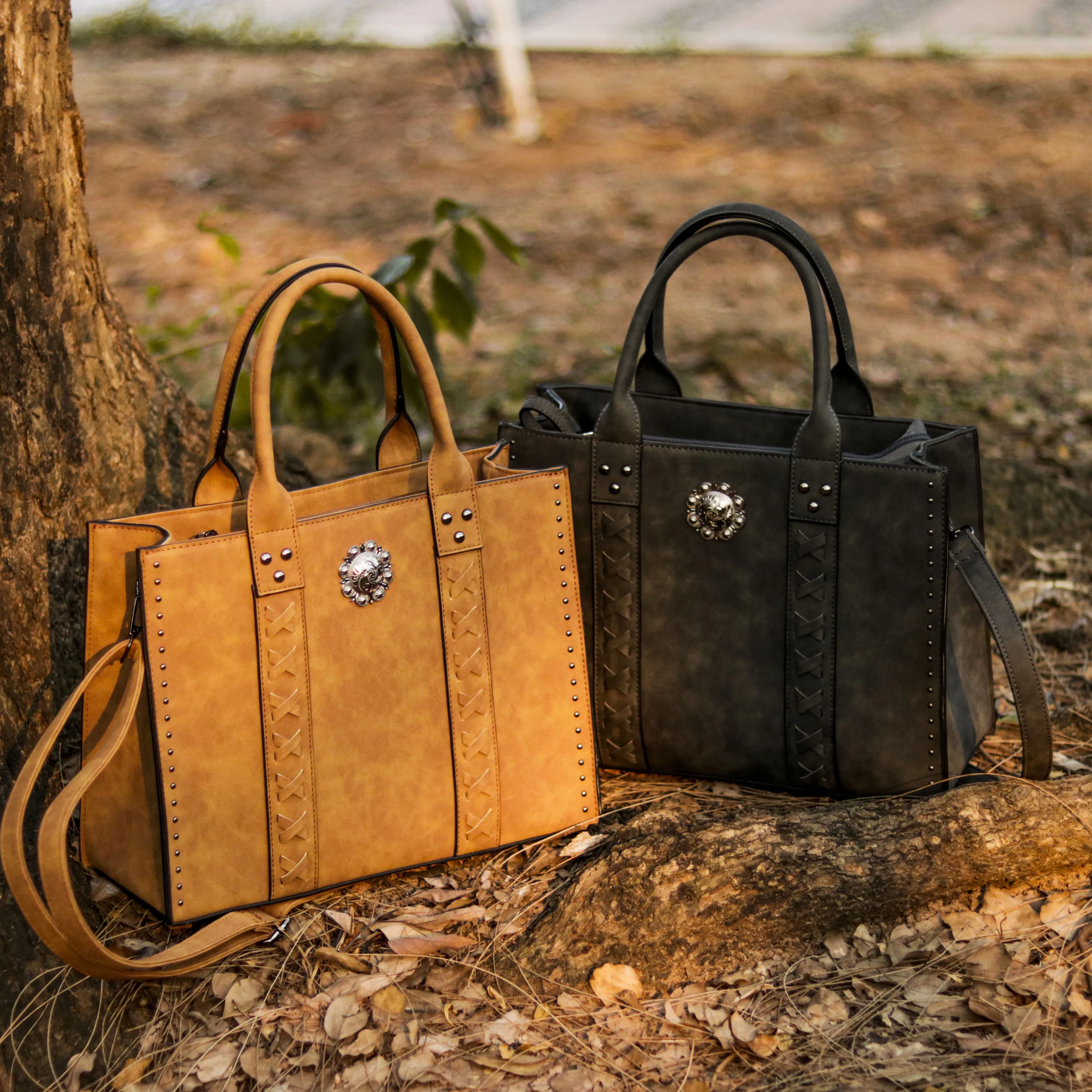Women's Handbag Wallet 2pcs Set Concho Studs Deco Tote luxury designer handbag crossbody bags makeup bag purses
Women's Handbag Wallet 2pcs Set Concho Studs Deco Tote luxury designer handbag crossbody bags makeup bag purses