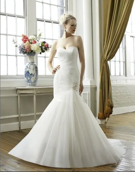 tulle beautiful draped bodice criss-cross bead medallion zipper closure optional alencon lace mermaid wedding dress bridal gown
tulle beautiful draped bodice criss-cross bead medallion zipper closure optional alencon lace mermaid wedding dress bridal gown