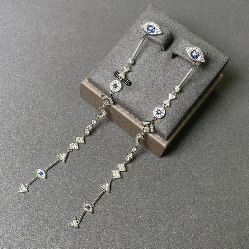 UMGODLY Fashion Long Earrings Silver Color Summer New Evil Eye Female Personality Jewelry Star and Moon Earrings Party Gift
UMGODLY Fashion Long Earrings Silver Color Summer New Evil Eye Female Personality Jewelry Star and Moon Earrings Party Gift