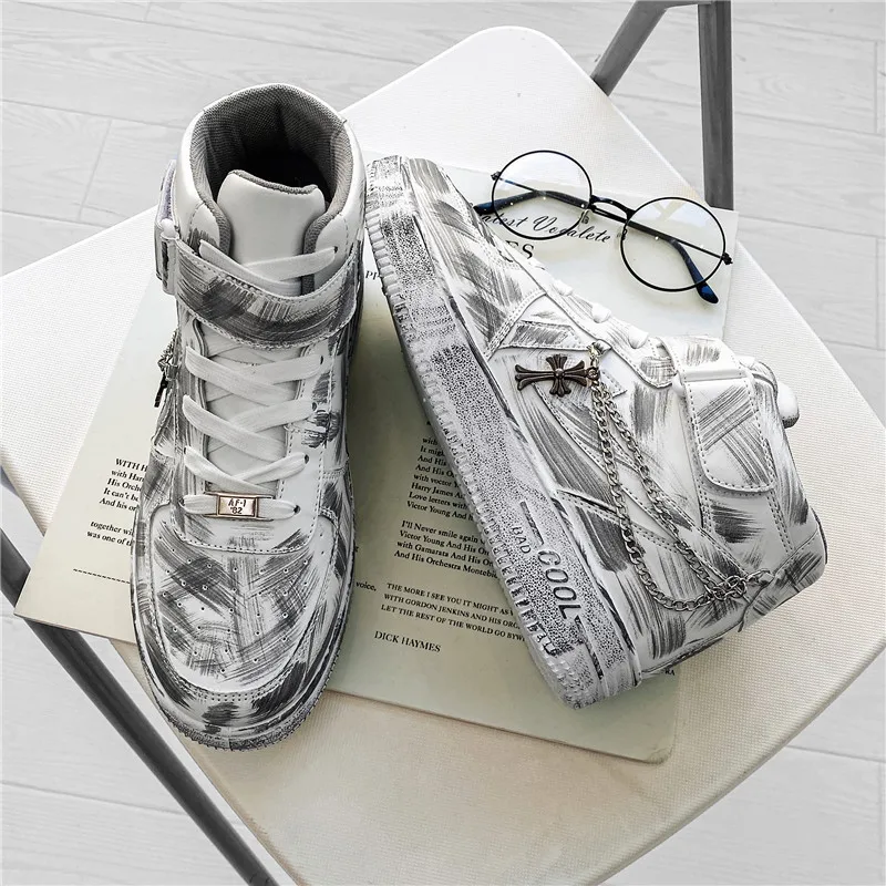 Shoes male 2021 new trend ornaments high-top breathable student board shoes casual all-match non-slip walking shoes
Shoes male 2021 new trend ornaments high-top breathable student board shoes casual all-match non-slip walking shoes