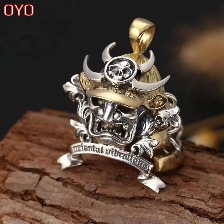 100% s925 серебро ювелирные изделия Япония и Южная Корея череп голова моды воюющих шлем воина мужской кулон
100% s925 серебро ювелирные изделия Япония и Южная Корея череп голова моды воюющих шлем воина мужской кулон