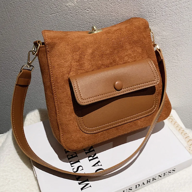 High Quality Ladies Frosted Messenger Bag 2021 New Autumn Female Bag Fashion Handbag Casual Shoulder Bag Bucket Female Bag
High Quality Ladies Frosted Messenger Bag 2021 New Autumn Female Bag Fashion Handbag Casual Shoulder Bag Bucket Female Bag